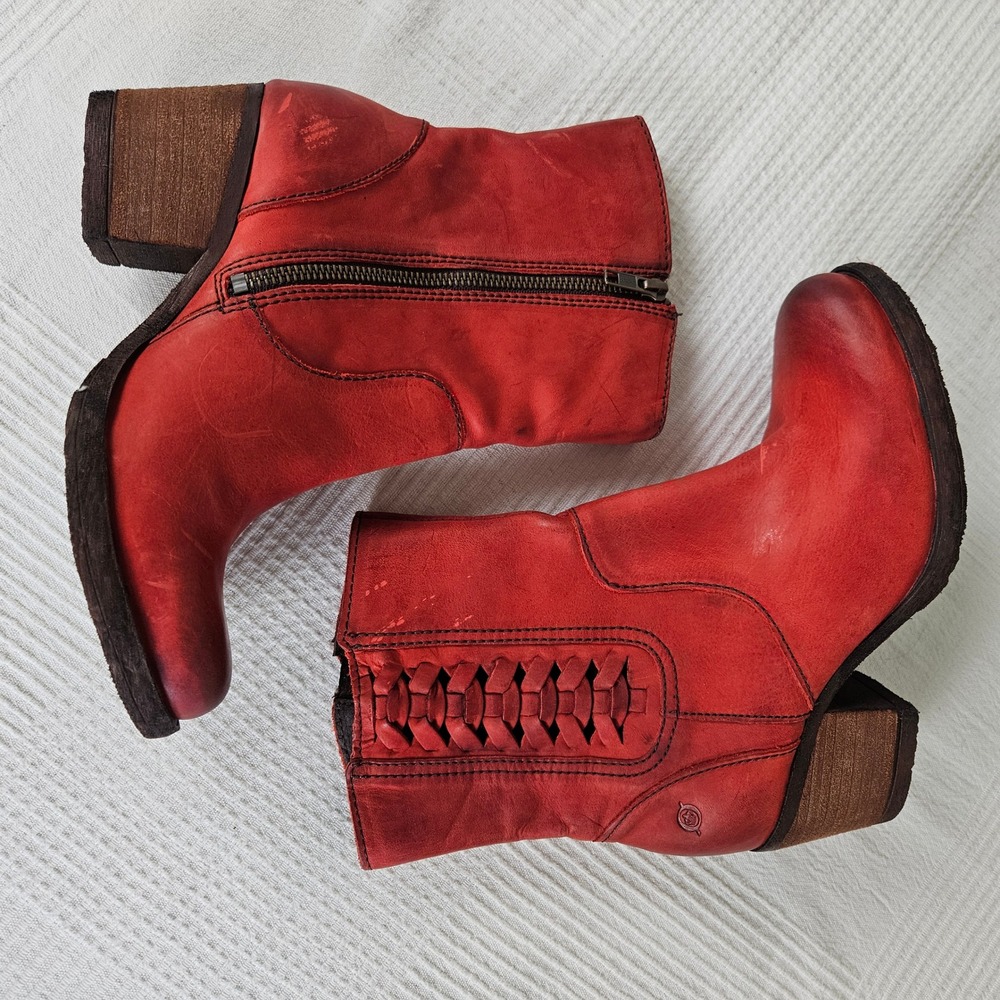 Born Orosi Red Leather Booties Boots Sz 7.5 Braided Side‎ Zip Heel - Picture 3 of 10